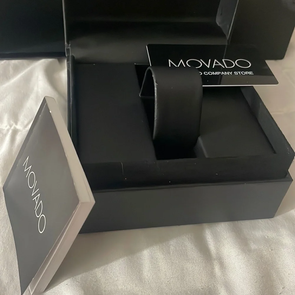 Movado watch box - Picture 9 of 11